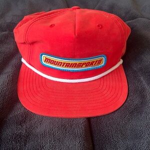 Mountain Sports flat brim cap